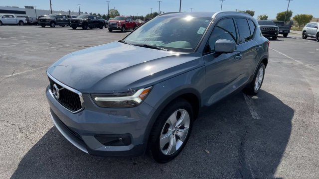 Used 2021 Volvo XC40 T5 Momentum AWD/4WD image 6