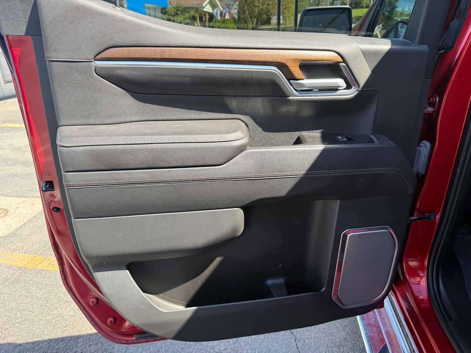 Used 2023 Chevrolet Silverado 1500 High Country w/ Technology Package image 23