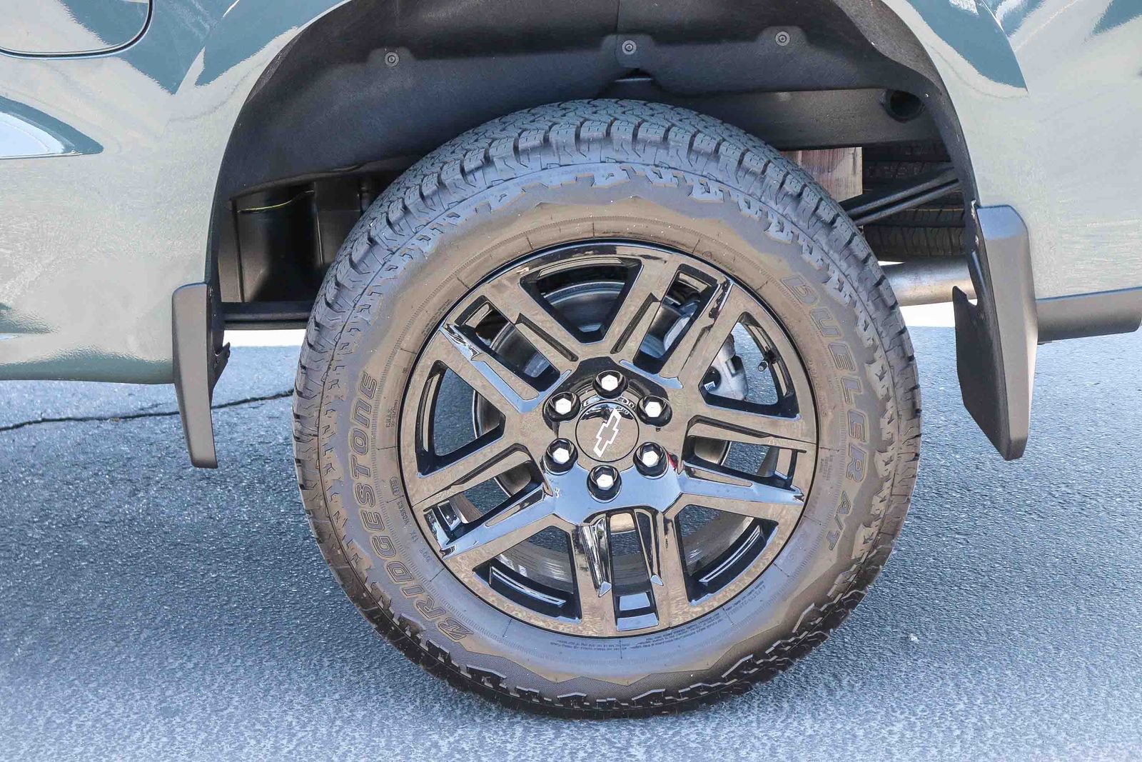 Used 2026 Chevrolet Silverado 1500 LT Trail Boss w/ Safety Package AWD/4WD image 8