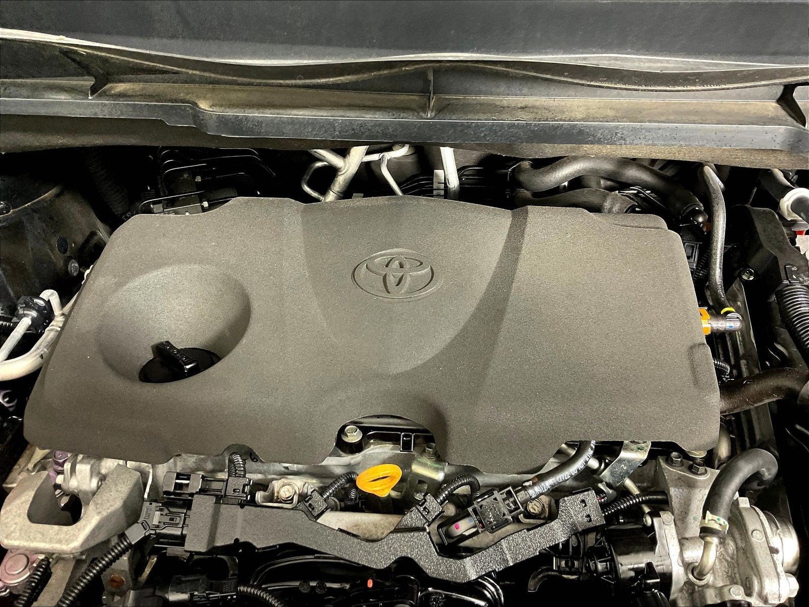 Used 2022 Toyota Sienna XSE w/ XSE Plus Package AWD/4WD image 32