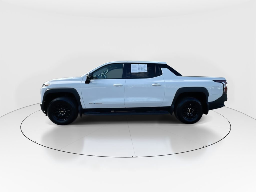 Used 2025 Chevrolet Silverado EV LT image 5