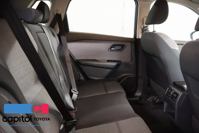Used 2021 Nissan Rogue S AWD/4WD image 27