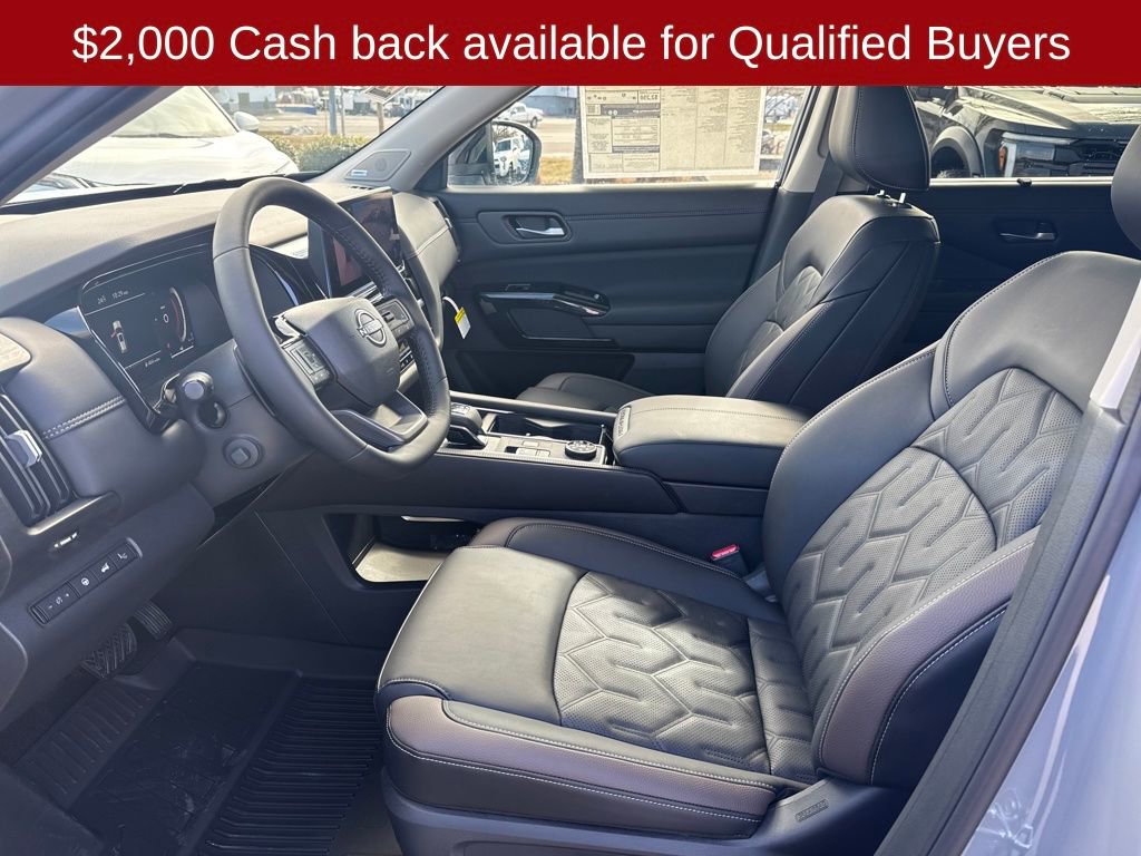 New 2026 Nissan Pathfinder Platinum image 10