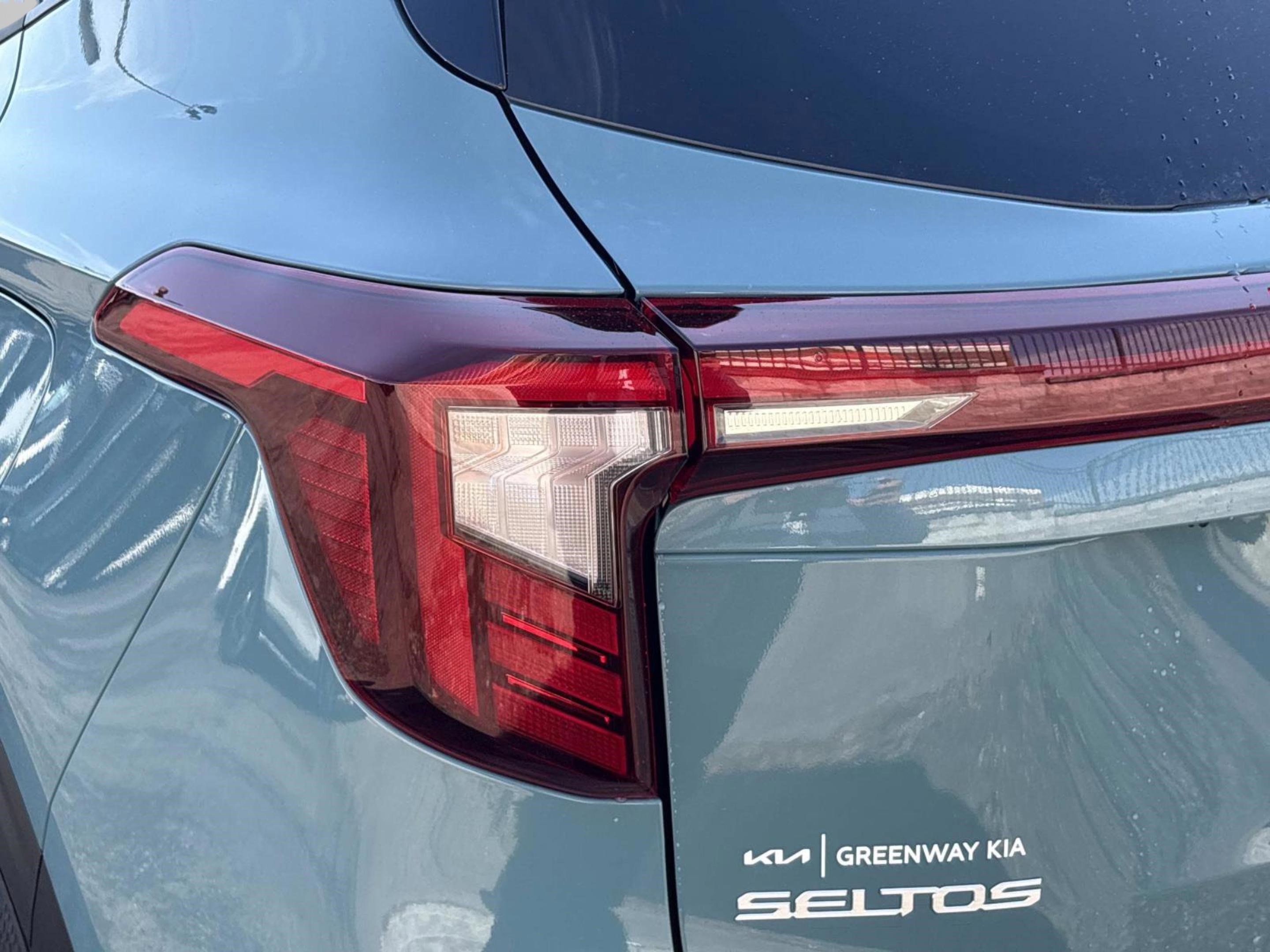 New 2026 Kia Seltos S image 11