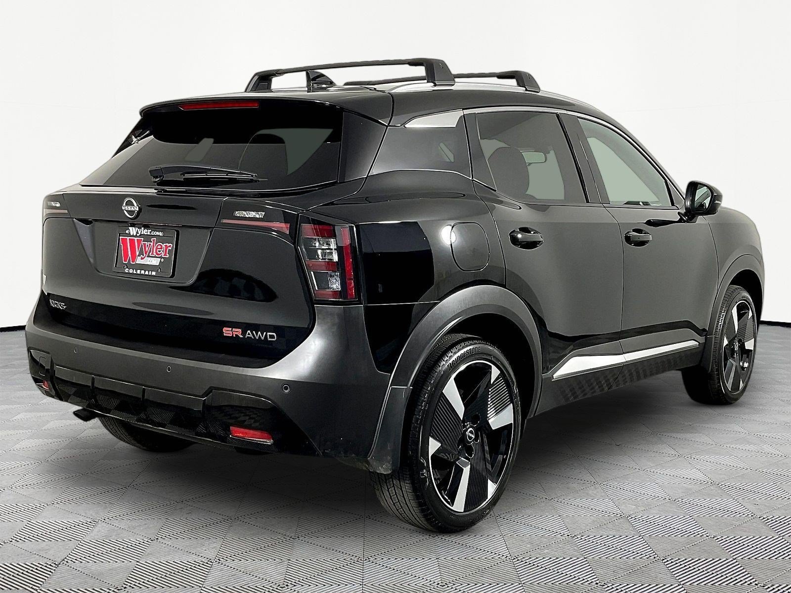 Certified 2026 Nissan Kicks SR w/ Cold Weather Package AWD/4WD image 6