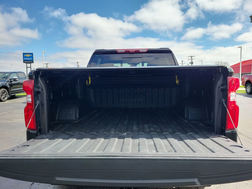 Used 2024 Chevrolet Silverado 1500 High Country w/ High Country Premium Package image 10