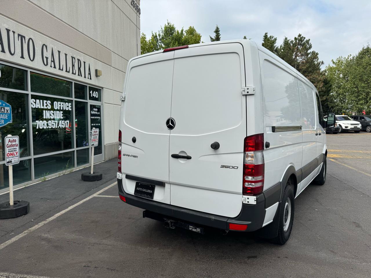 Used 2017 Mercedes-Benz Sprinter 2500 image 18