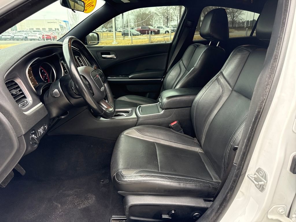 Used 2020 Dodge Charger SXT w/ Leather Interior Group image 13