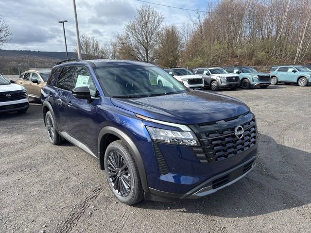 New 2026 Nissan Pathfinder SL w/ SL Premium Package AWD/4WD image 3