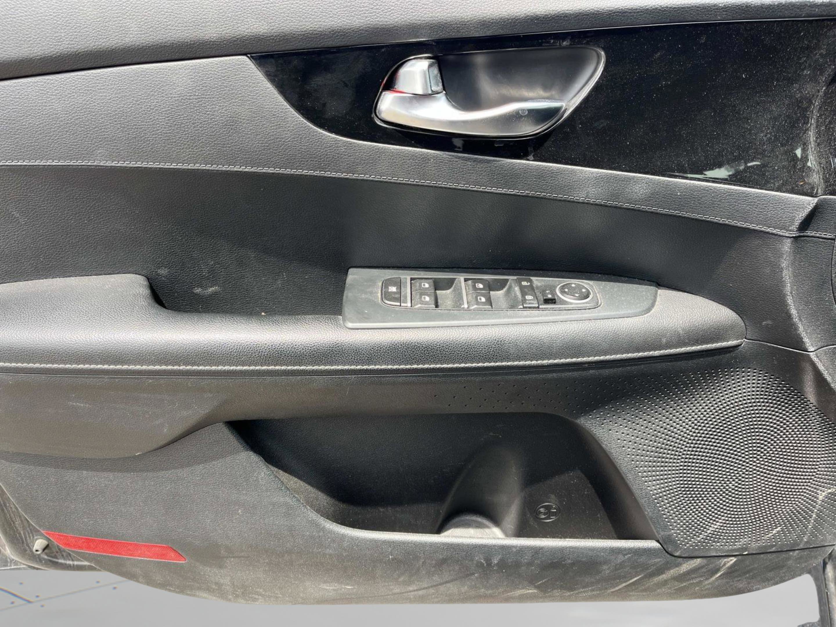 Used 2019 Kia Forte S FWD image 25