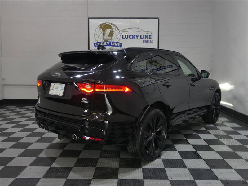 Used 2019 Jaguar F-PACE S image 11