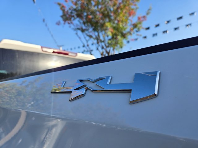 Used 2023 GMC Sierra 1500 Elevation AWD/4WD image 9
