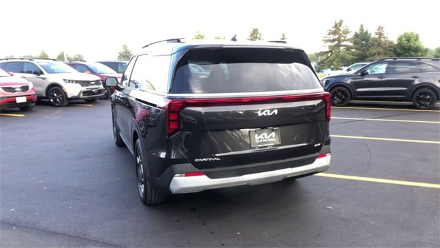 New 2026 Kia Carnival EX image 9