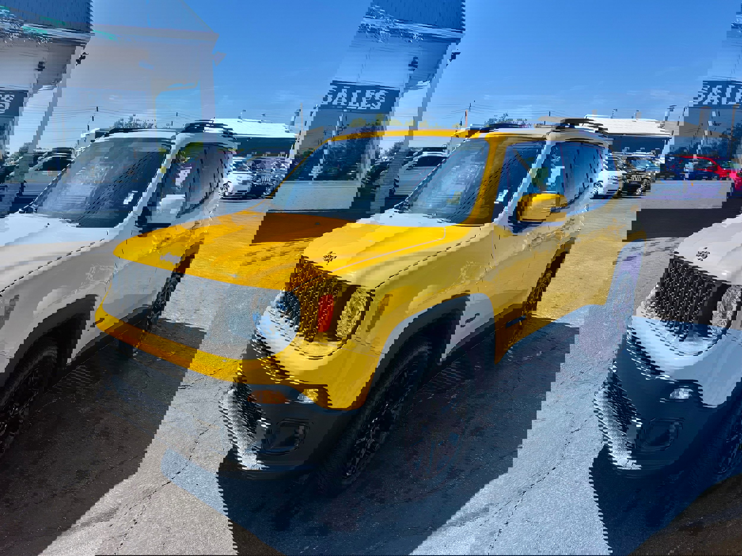 Used 2017 Jeep Renegade Altitude image 1