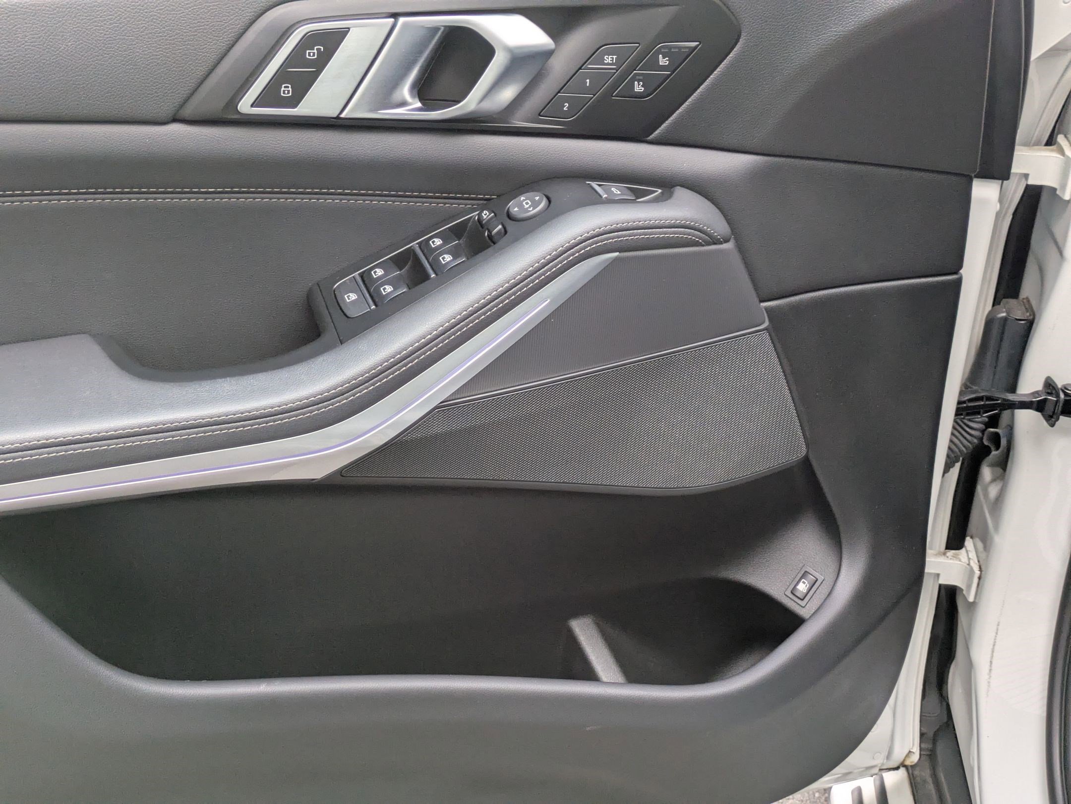 Used 2023 BMW X5 xDrive45e w/ Luxury Seating Package image 14