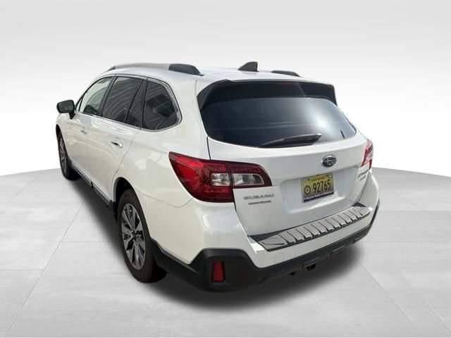 Used 2018 Subaru Outback 3.6R Touring AWD/4WD image 6