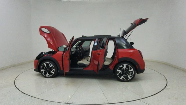 Used 2025 MINI Cooper 4-Door Hardtop image 71