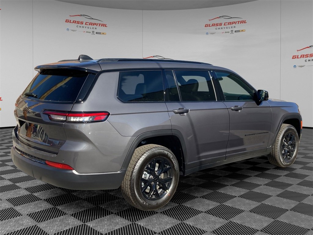 New 2025 Jeep Grand Cherokee L Altitude image 7