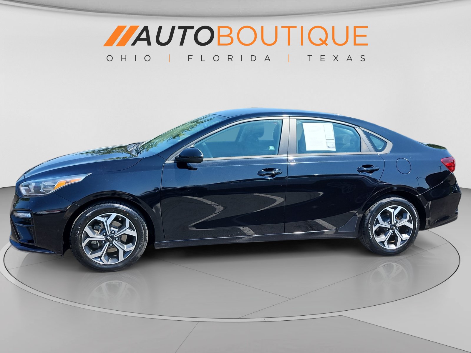 Used 2021 Kia Forte LXS FWD image 2