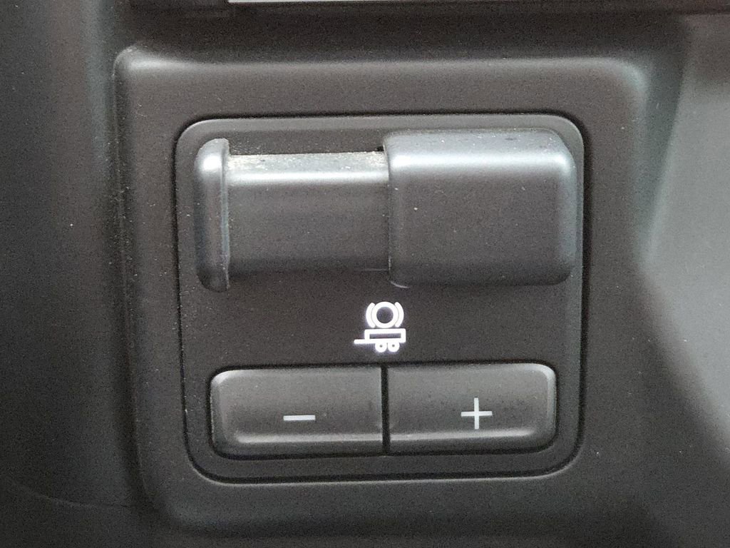 Used 2022 GMC Sierra 2500 SLT w/ SLT Premium Package image 8