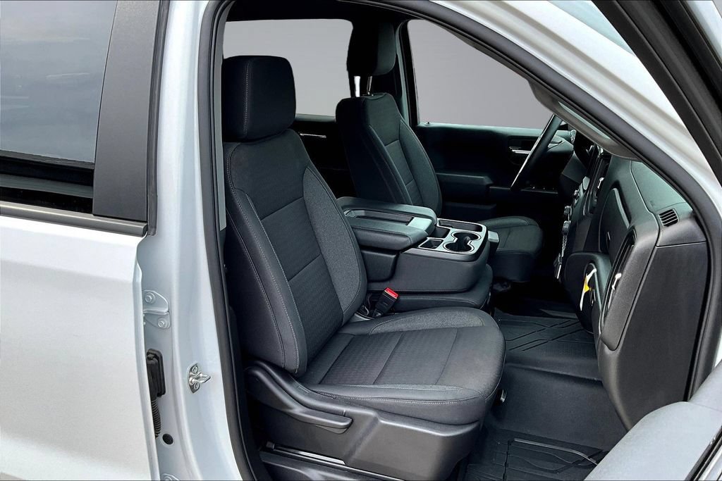 Used 2025 Chevrolet Silverado 1500 Custom RWD image 29