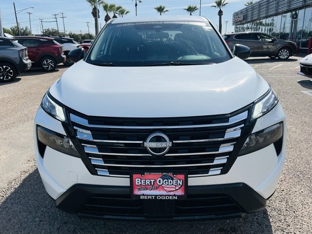 Certified 2025 Nissan Rogue S image 2