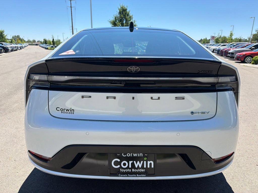 New 2026 Toyota Prius Plug-In Hybrid FWD image 7