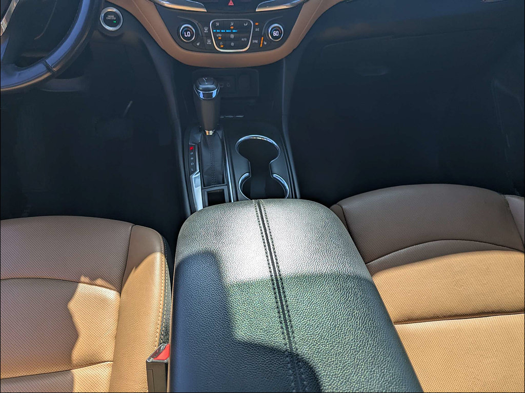Used 2019 Chevrolet Equinox Premier AWD/4WD image 17