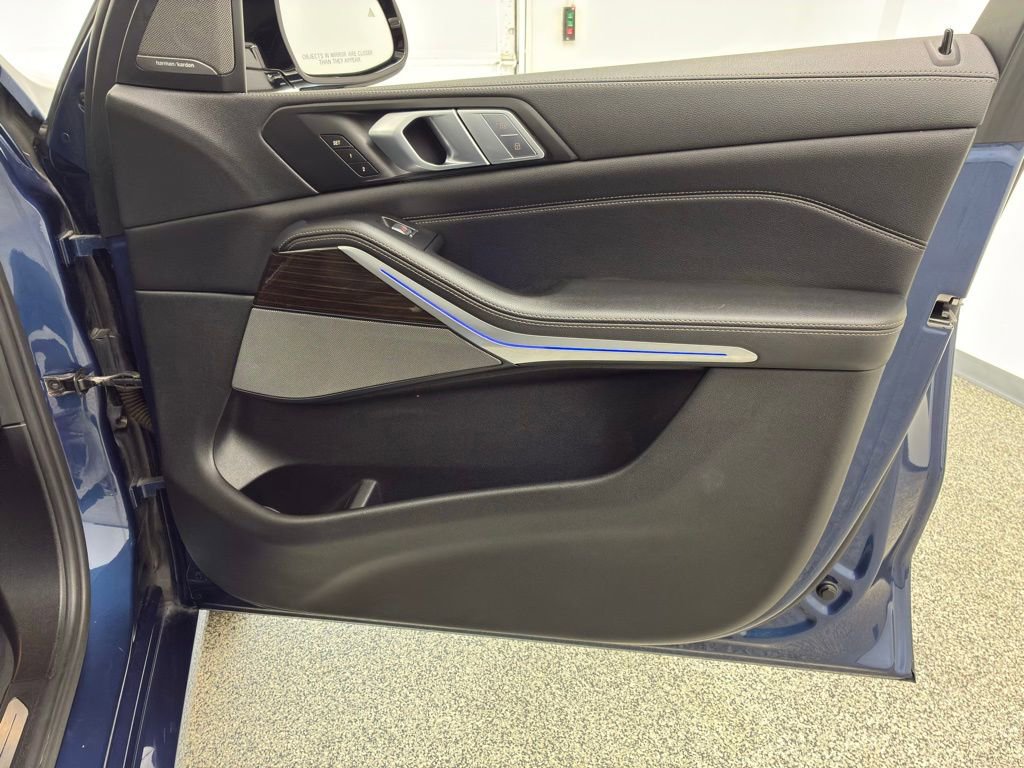 Used 2019 BMW X7 xDrive50i w/ Premium Package image 59