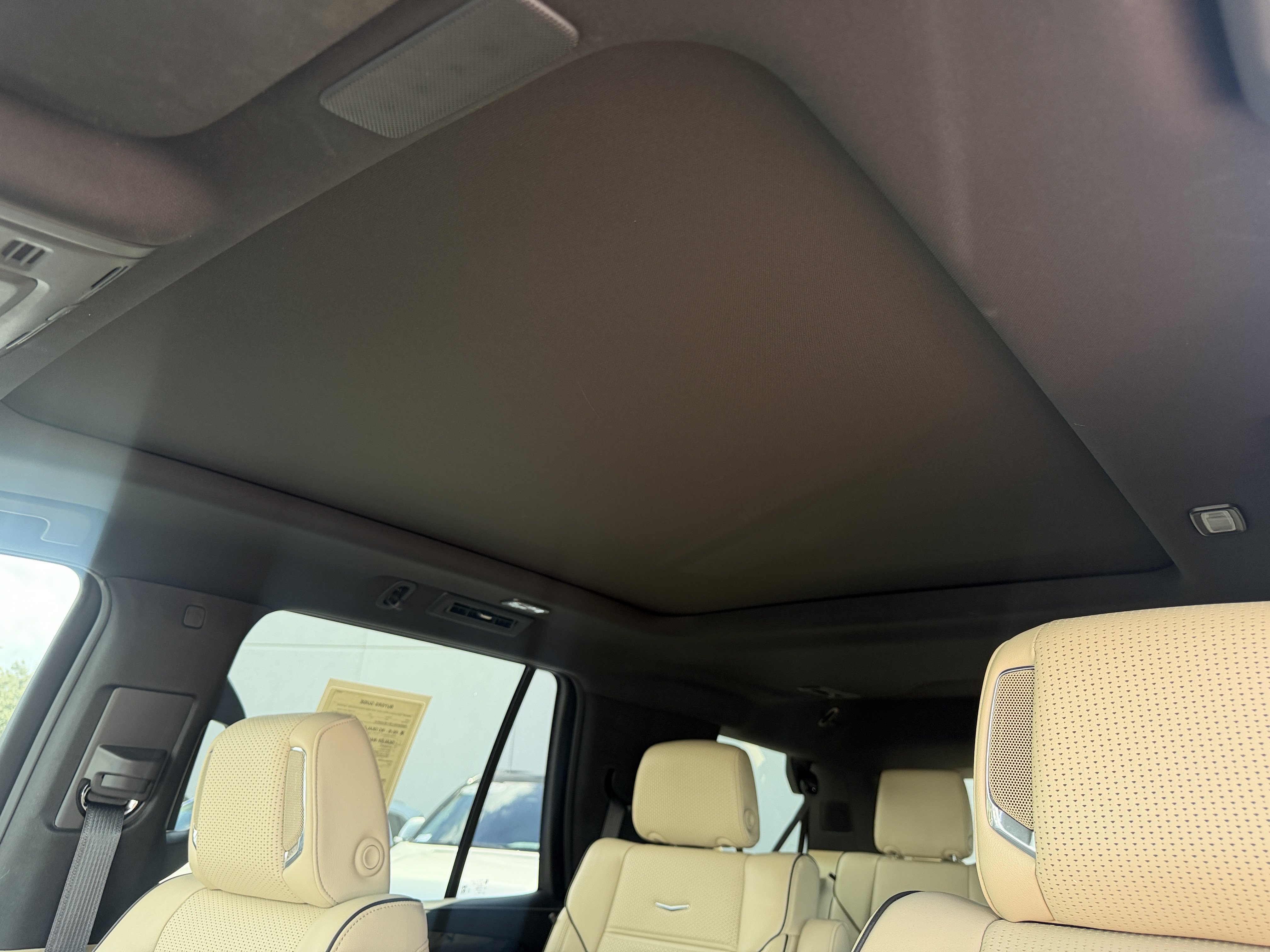Used 2021 Cadillac Escalade Premium Luxury w/ LPO, Illumination Package AWD/4WD image 24