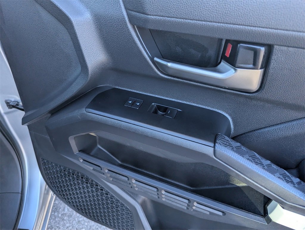 Used 2024 Toyota Tacoma TRD Sport image 32