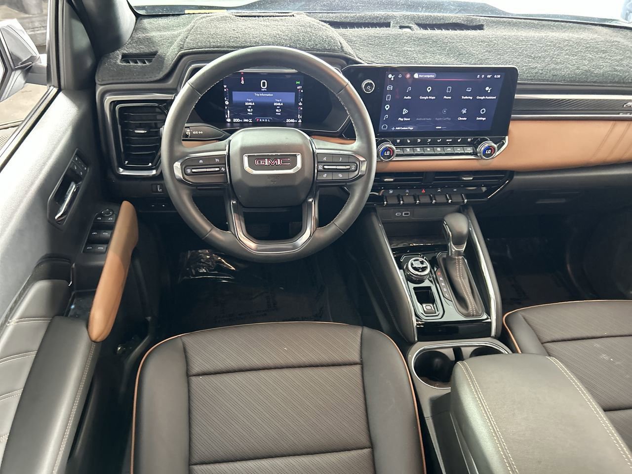 Used 2023 GMC Canyon AT4 w/ AT4 Premium Package AWD/4WD image 21