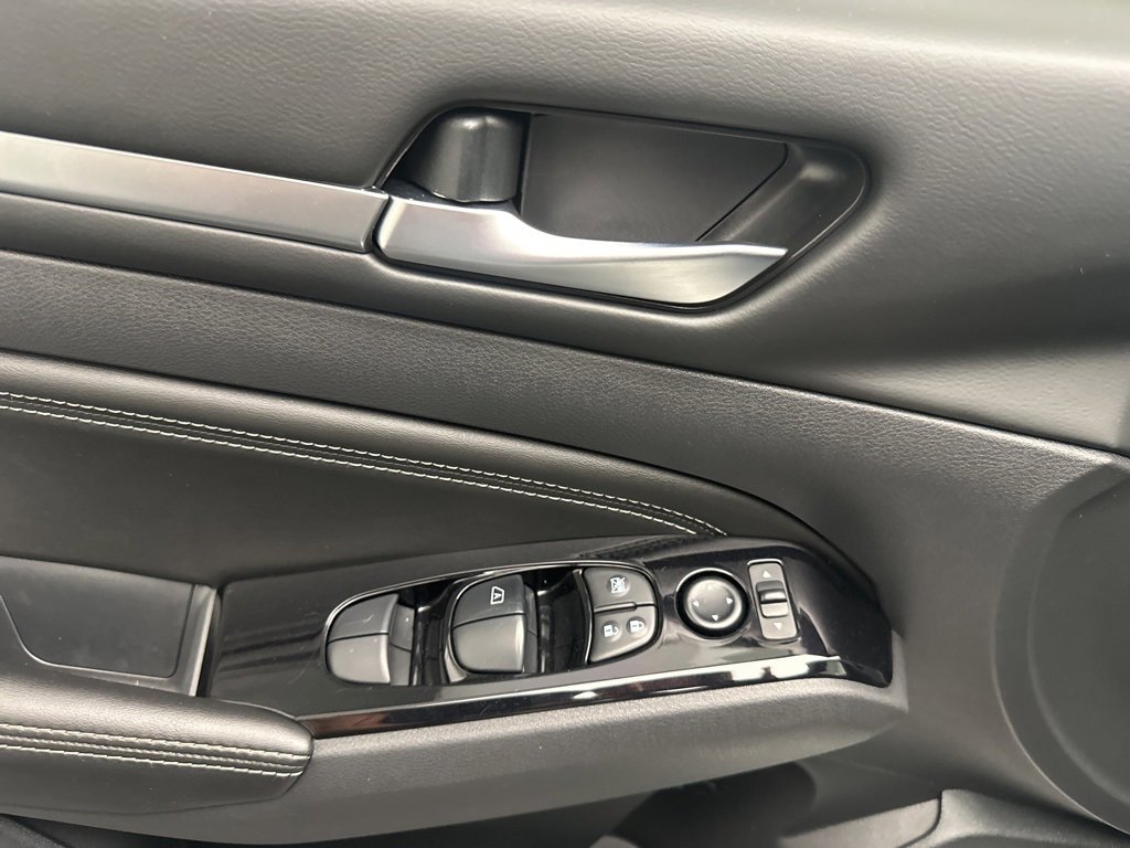 Used 2022 Nissan Altima 2.5 SV w/ SV Premium Package image 25