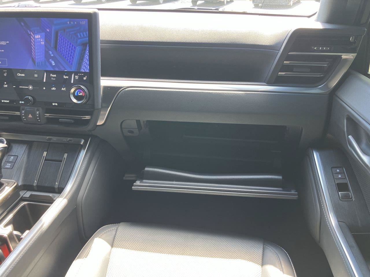 Used 2024 Lexus GX 550 w/ Accessory Package (31) AWD/4WD image 20
