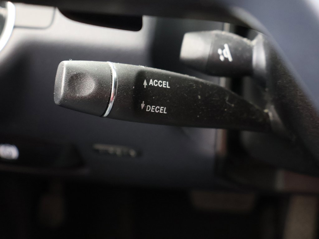 Used 2015 Mercedes-Benz E 400 4MATIC Sedan w/ Lighting Package image 43