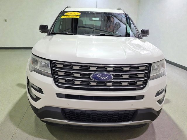 Used 2017 Ford Explorer XLT w/ Equipment Group 202A image 19