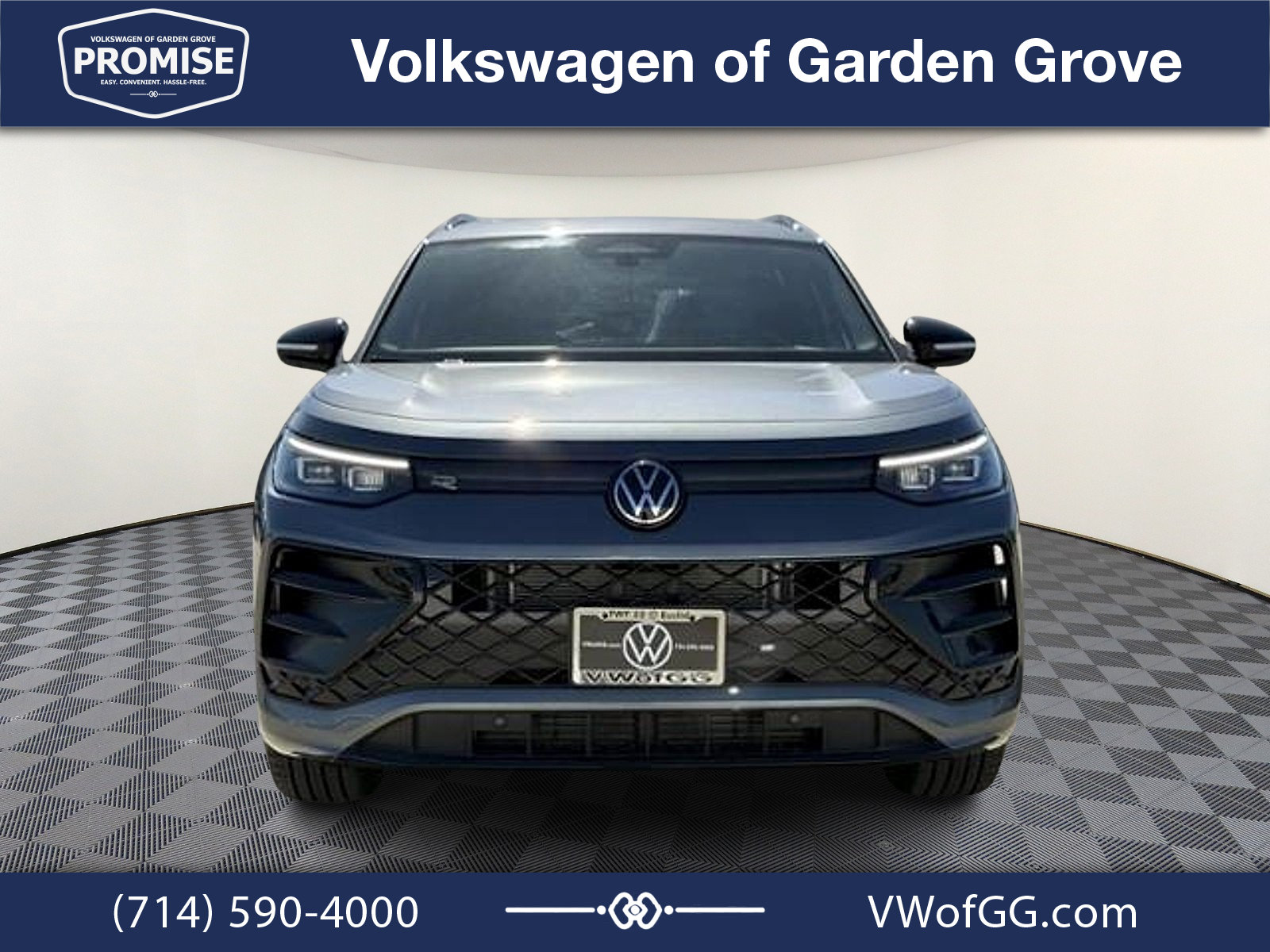 New 2026 Volkswagen Tiguan SE R-Line FWD image 3