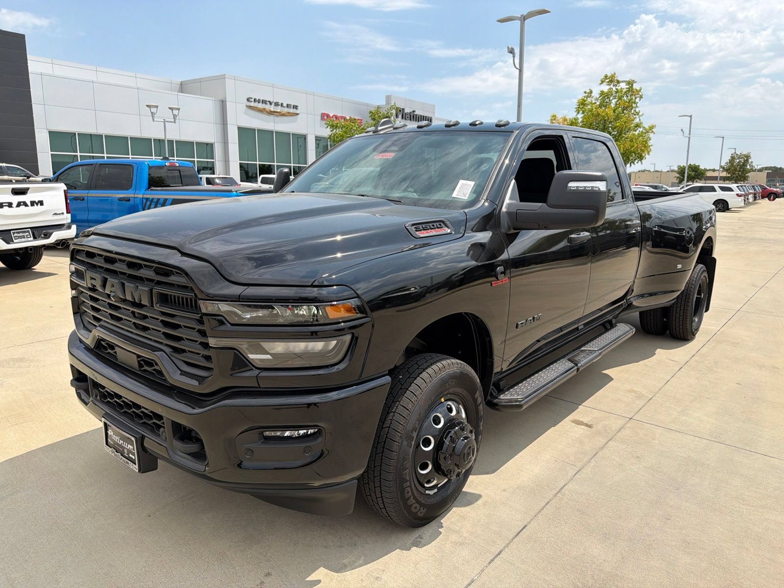 New 2026 RAM 3500 Lone Star AWD/4WD image 9