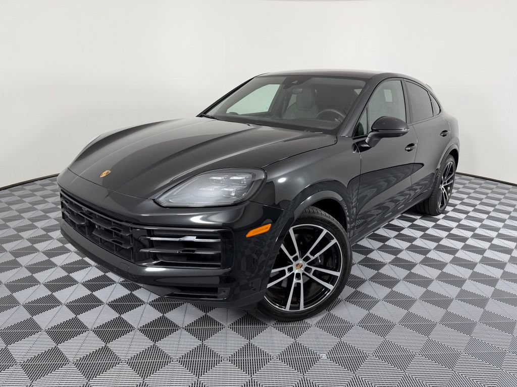 Certified 2025 Porsche Cayenne Coupe AWD/4WD image 1