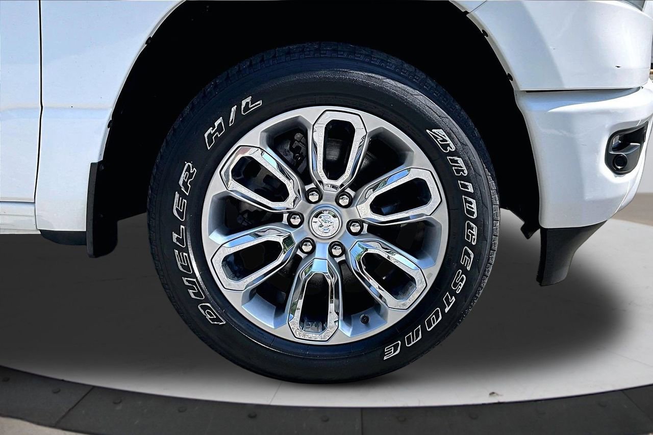 Used 2023 RAM 1500 Laramie AWD/4WD image 33