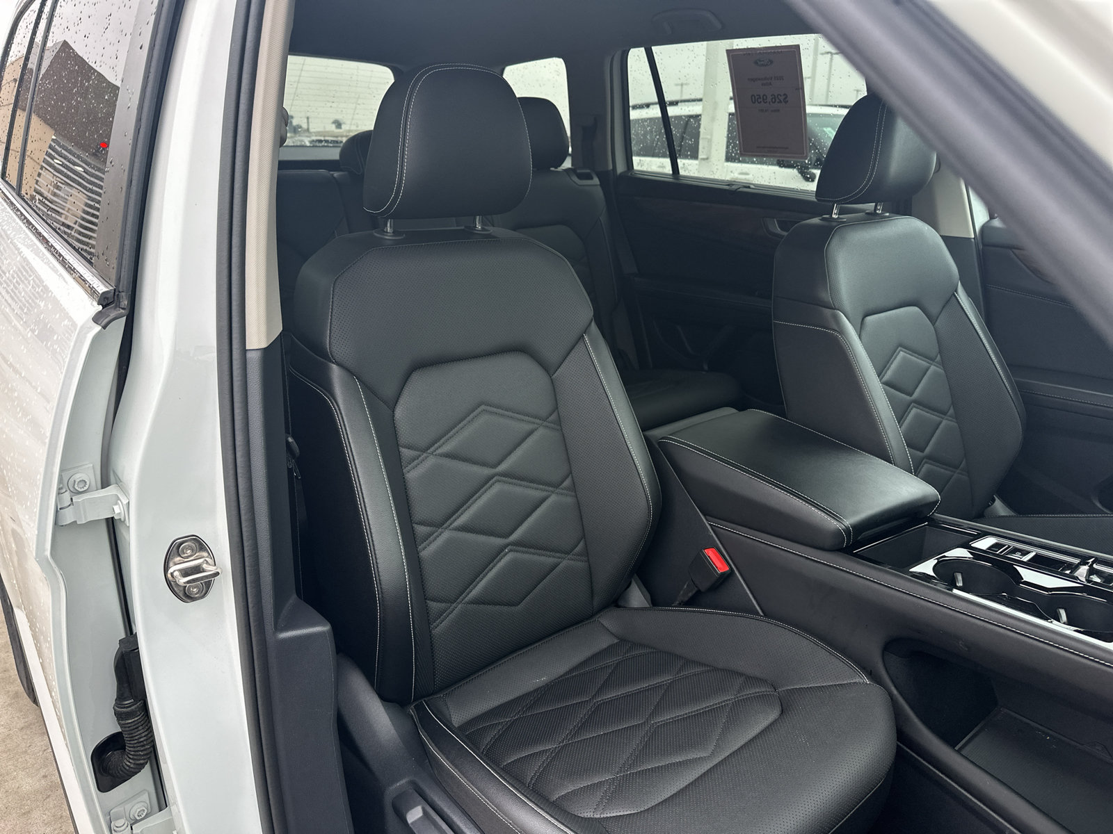 Used 2025 Volkswagen Atlas SE AWD/4WD image 28