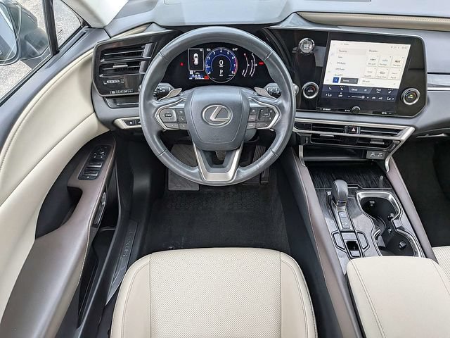 Used 2024 Lexus RX 350 FWD w/ Technology Package image 18