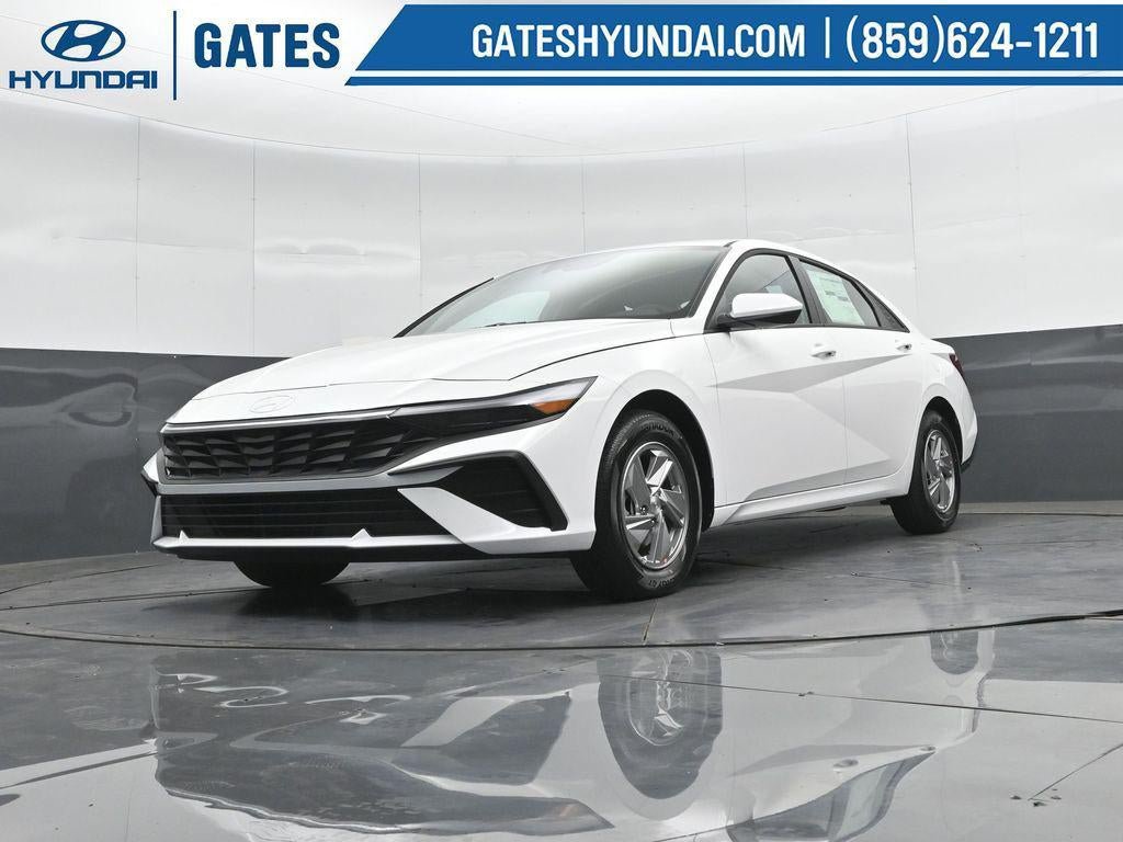 New 2026 Hyundai Elantra SE FWD image 38
