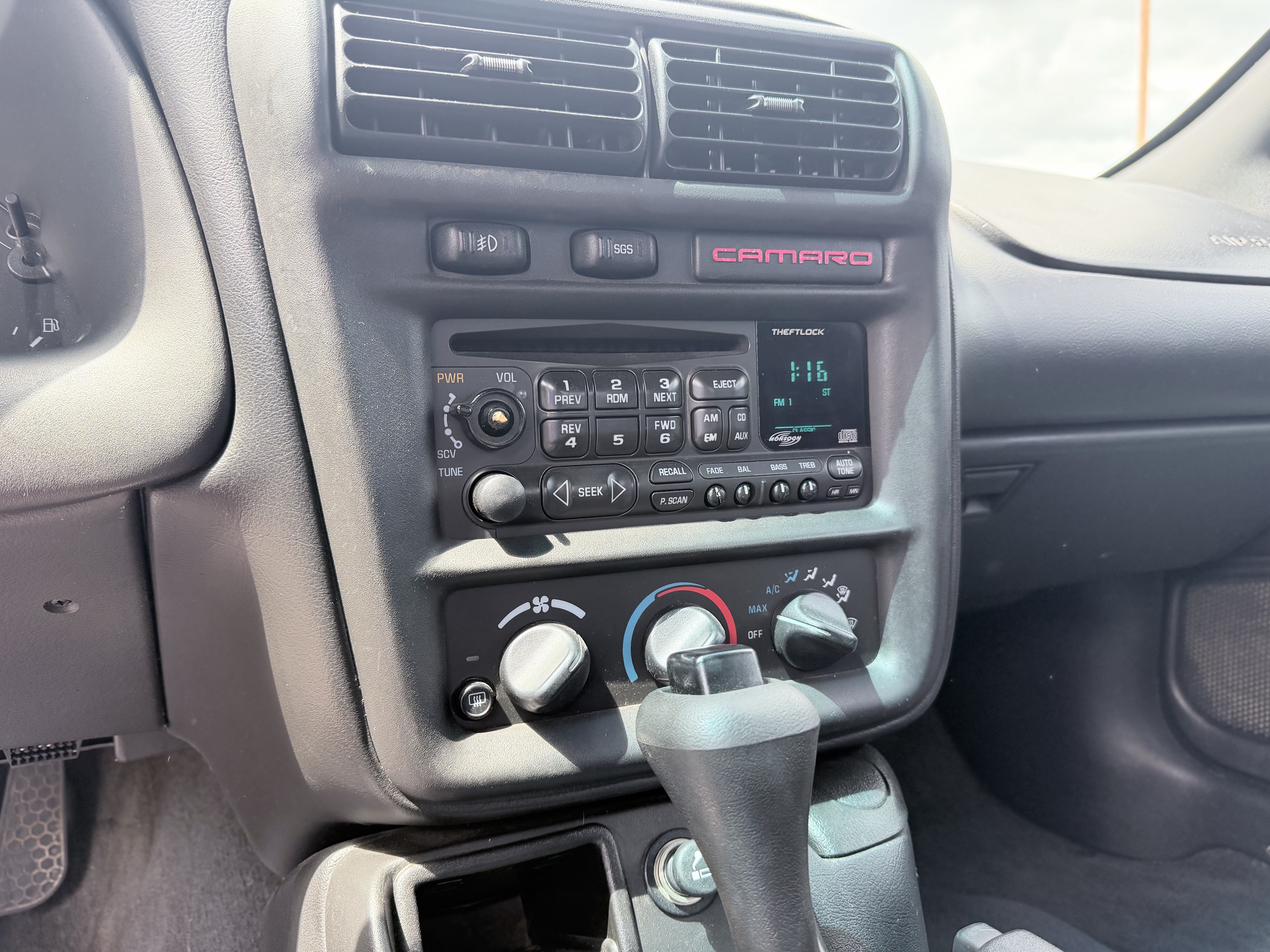 Used 2001 Chevrolet Camaro LT w/ Preferred Equipment Group 1 RWD image 6