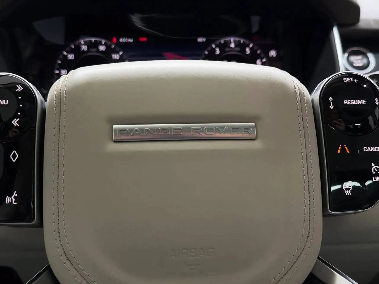 Used 2020 Land Rover Range Rover HSE AWD/4WD image 22