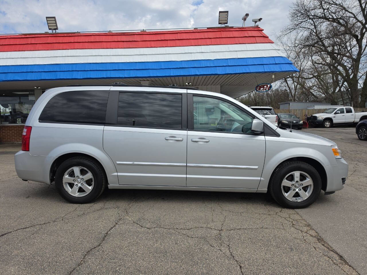 Used 2008 Dodge Grand Caravan SXT FWD image 7