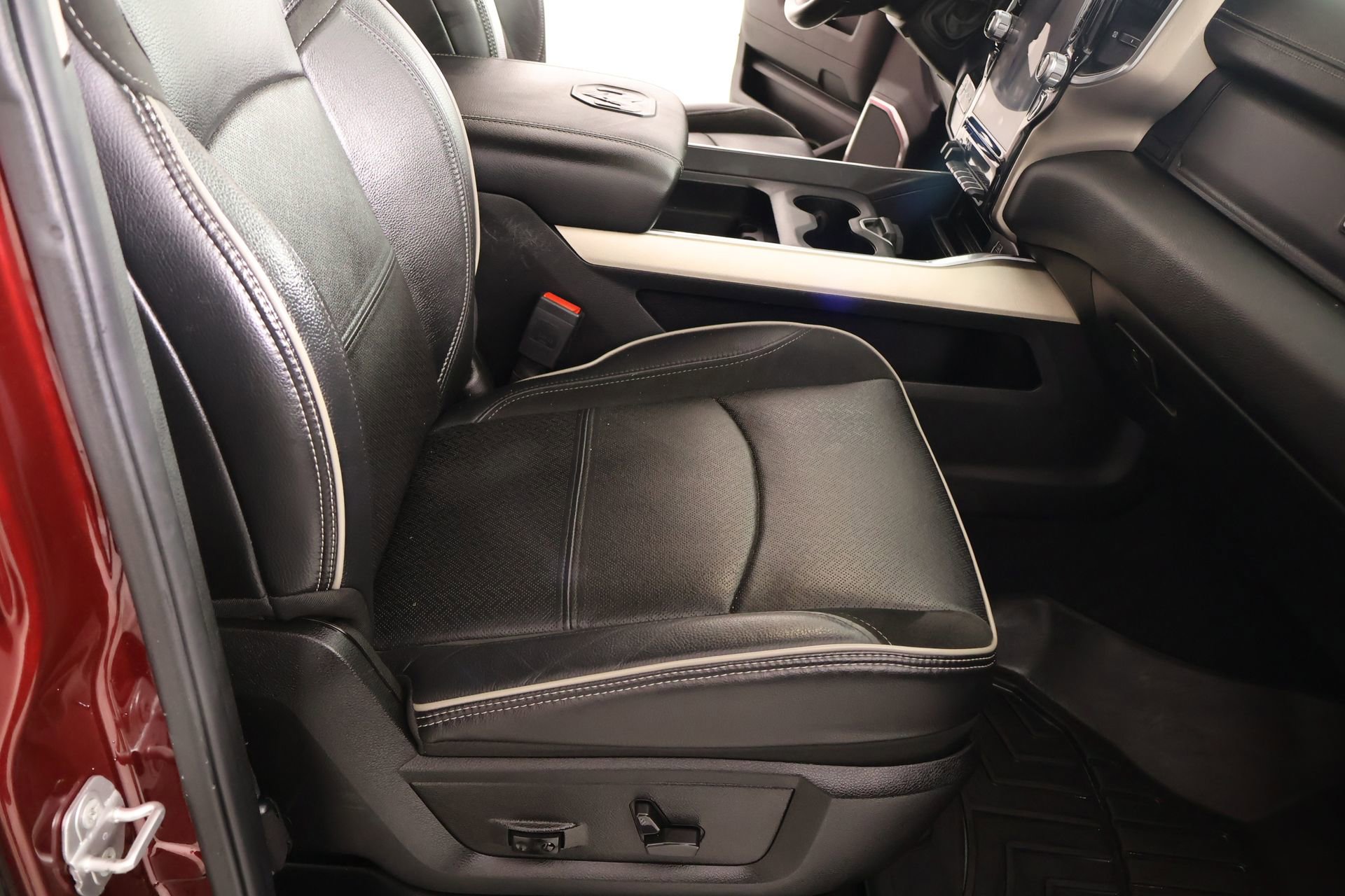 Used 2021 RAM 2500 Laramie image 14