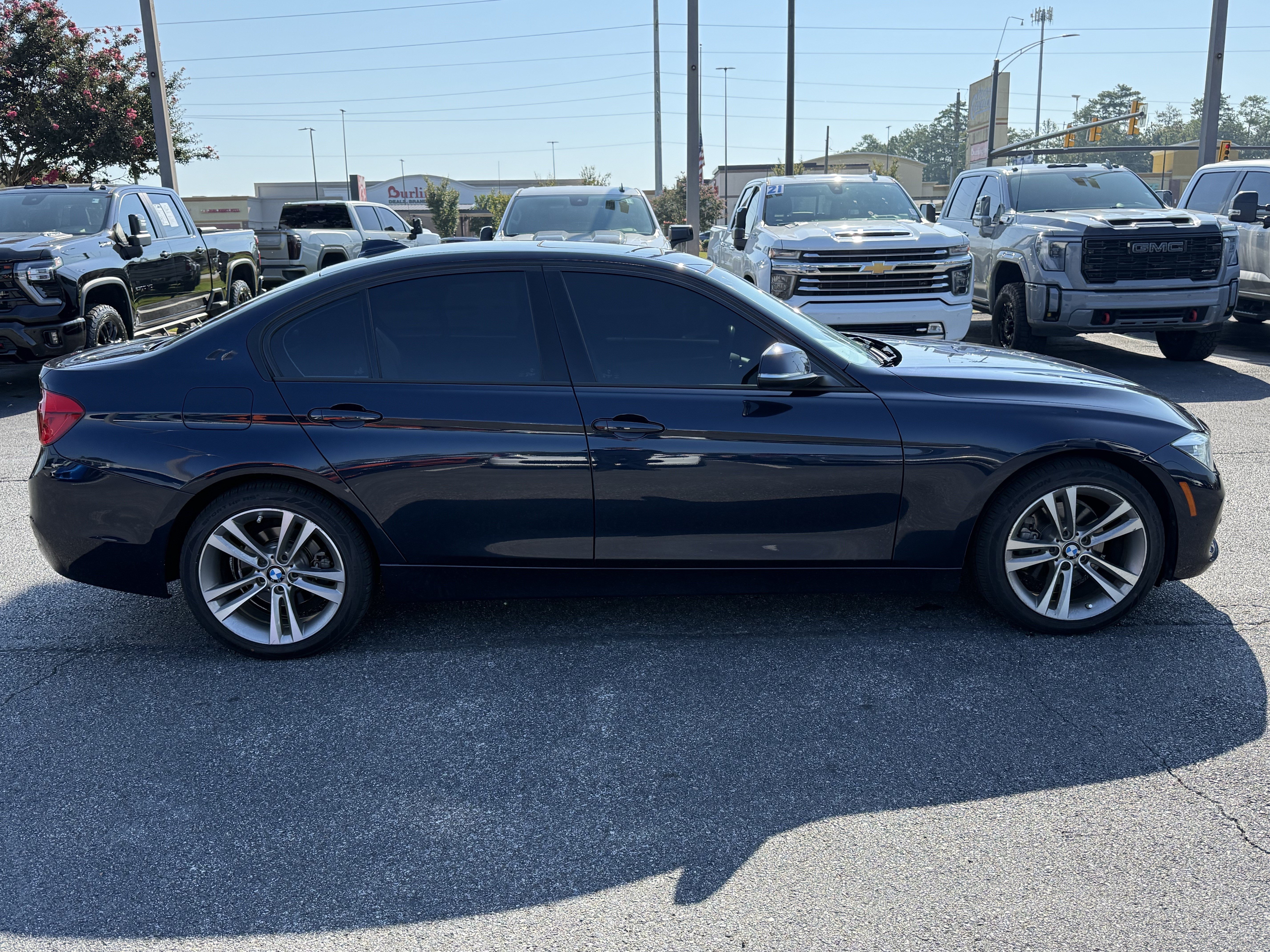 Used 2016 BMW 328i Sedan RWD image 11