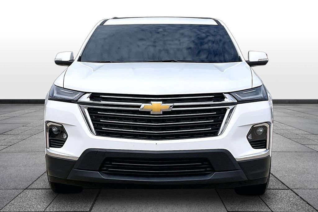 Used 2023 Chevrolet Traverse LT FWD image 3