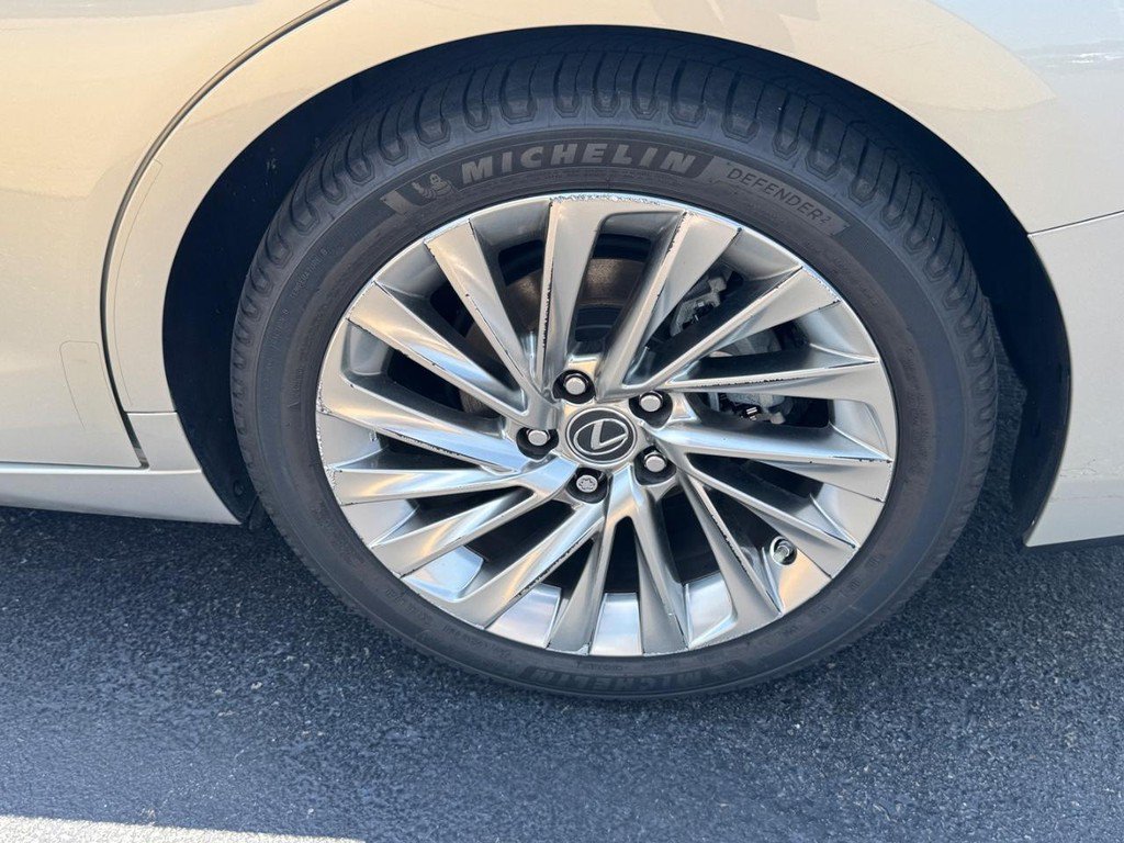 Used 2019 Lexus ES 350 w/ Accessory Package FWD image 7
